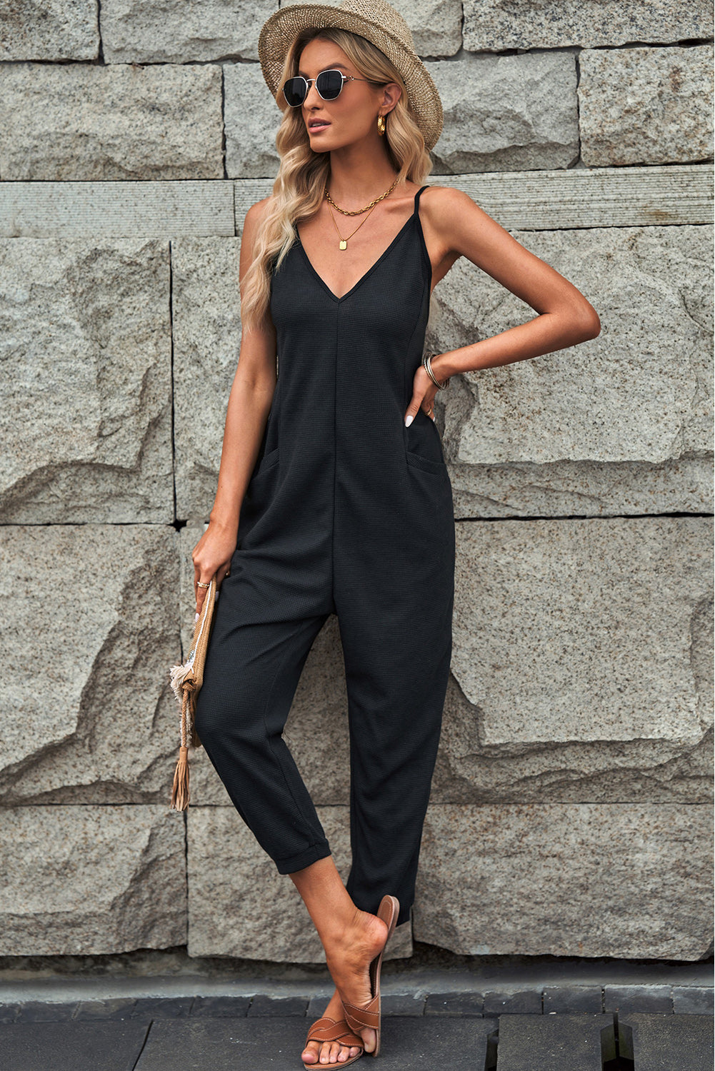 Green Textured Sleeveless V-Neck Pocketed Casual Jumpsuit