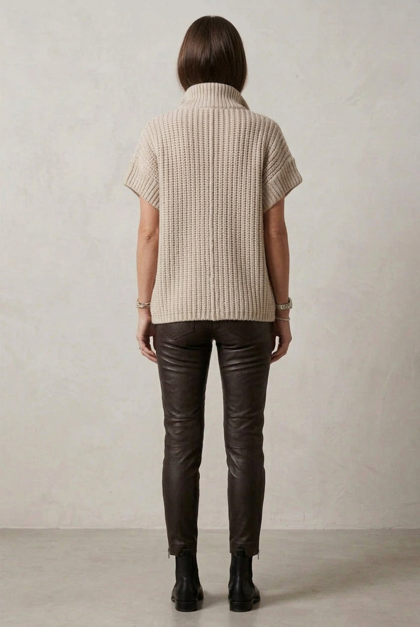 Jet Stream Solid Color Short Sleeve Zipper Knit High Neck Sweater