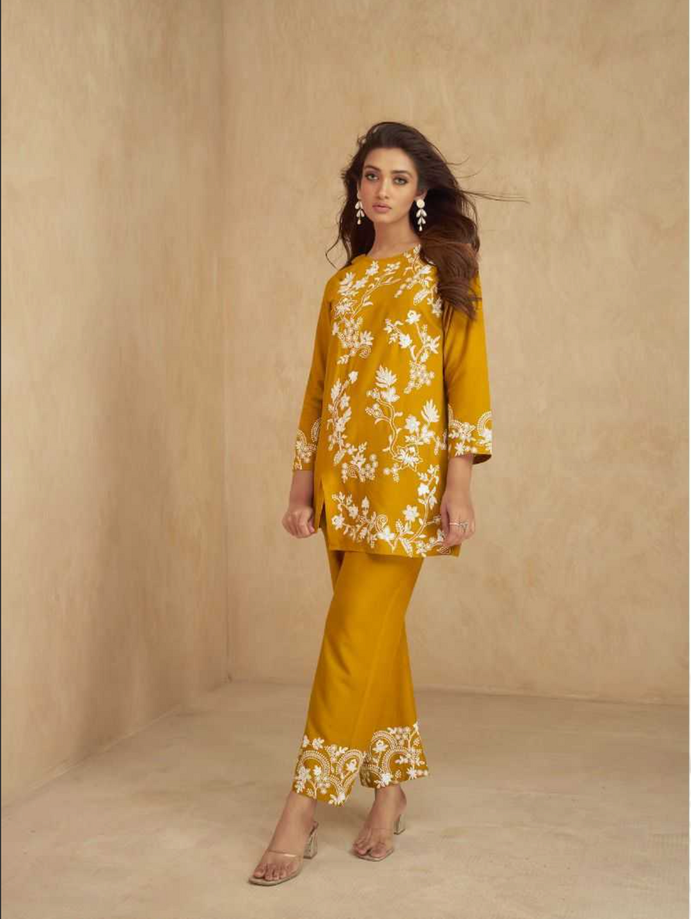 Women's Radiant and Timeless Coordinated Ensemble with Vintage Embroidery