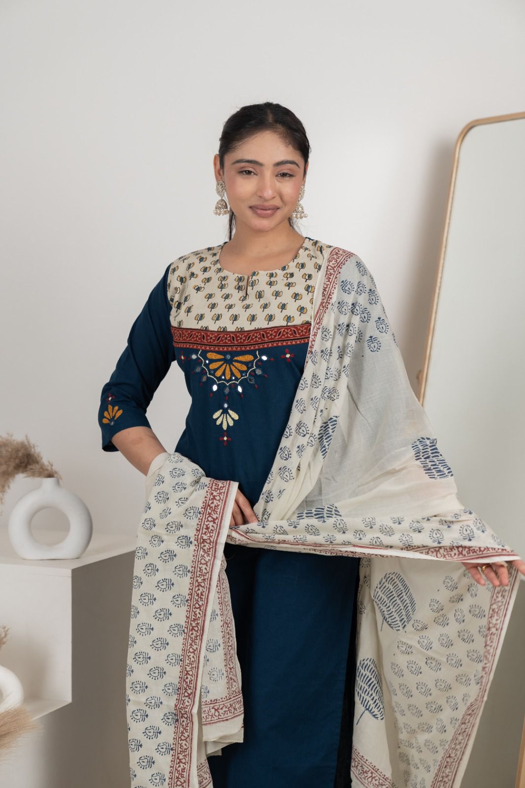Printed Kurta Set with Dupatta Elegant Ethnic Wear