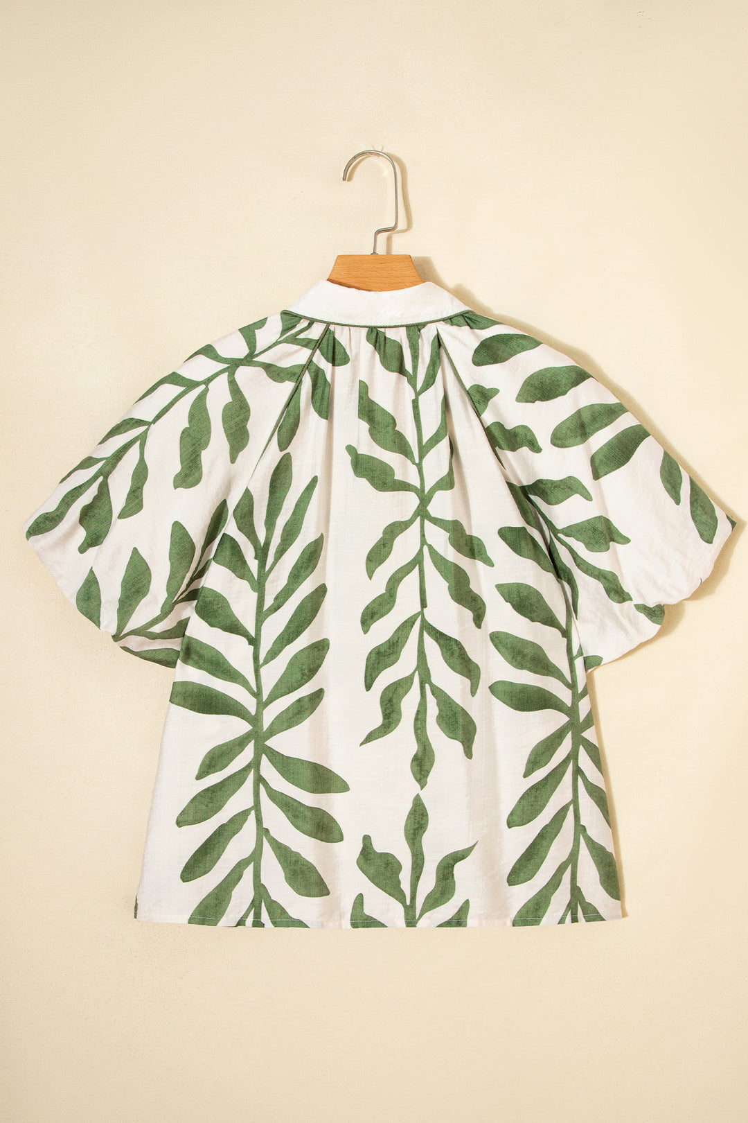 Green Leaf Print Short Balloon Sleeve Shirt