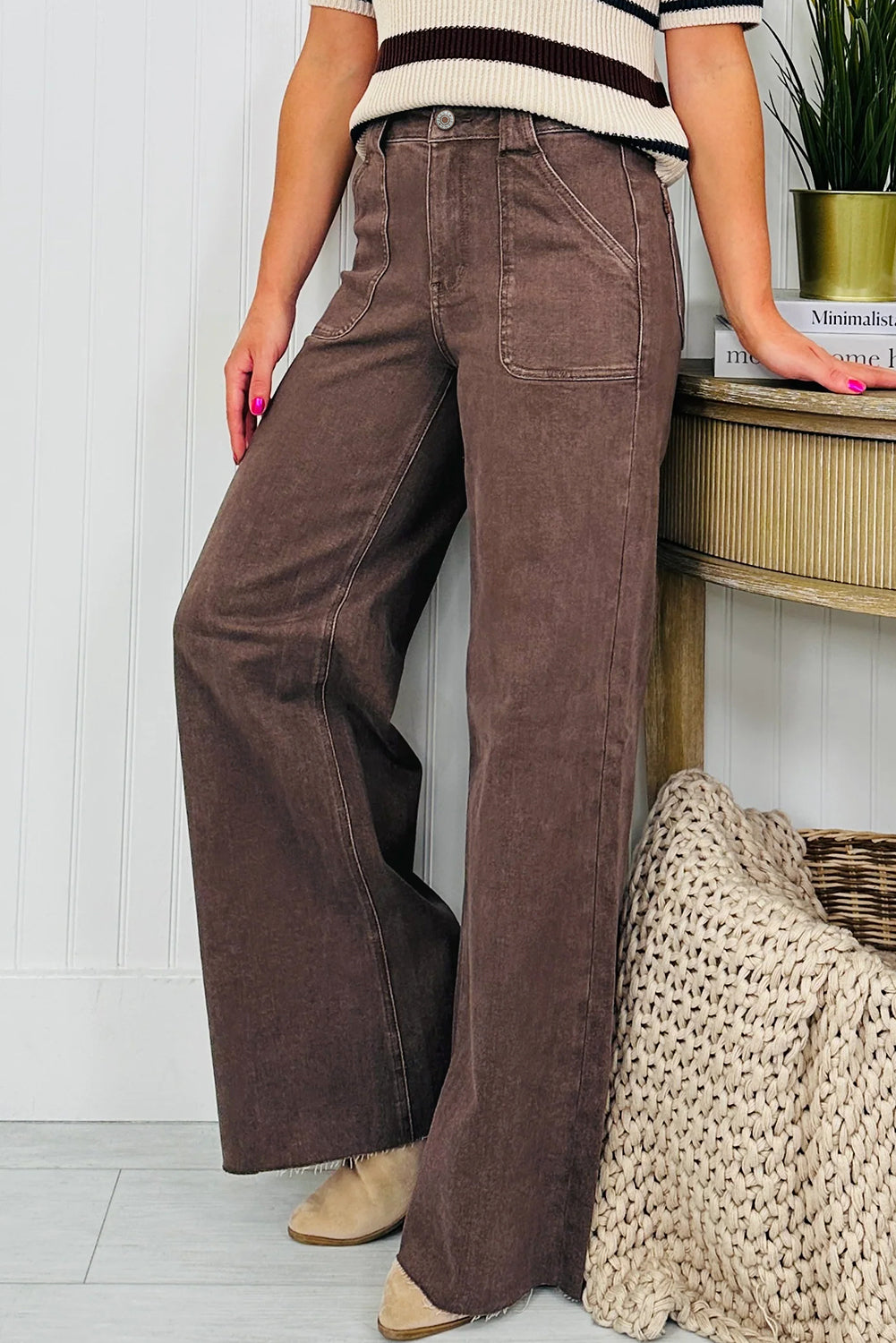 Dark Brown Retro Washed Patch Pocket Loose Jeans